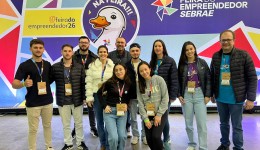 Acadêmicos de Ciências Contábeis da Unetri participam da feira do empreendedor em Pato Branco