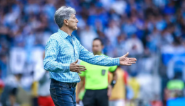 Renato Gaúcho critica excesso de estrangeiros no Grêmio: “Não é para trazer de qualquer jeito”