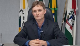 Câmara recebe dois projetos de lei e aprova moção sobre segurança