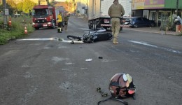 Motociclista morre após colisão entre moto e caminhão no centro da cidade