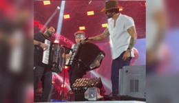 Jovem gaiteiro de Dionísio Cerqueira sobe ao palco com Gusttavo Lima na Expobel diante de 80 mil pessoas