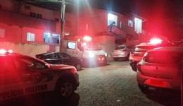 Homem usa extintor de incêndio para invadir apartamento e matar ex-companheira