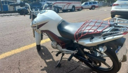 Motociclista sem CNH se envolve em acidente no Centro