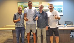 Presidente recebe ídolos da conquista do bicampeonato brasileiro