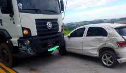 Colisão entre carro e caminhão mobiliza PMRv na SC-160, no Oeste de Santa Catarina