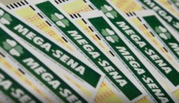 Mega-Sena acumula e prêmio principal vai para R$ 55 milhões