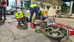 Motociclista fica ferido após colisão no Centro; motorista do carro fugiu sem prestar socorro