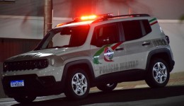 Polícia Militar flagra motociclistas sem habilitação e apreende veículos