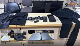 Três pessoas são detidas após roubo a residência