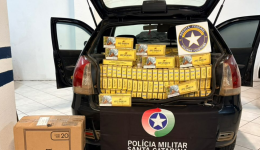 Motorista foge da PMRv e é preso com 8 mil maços de cigarros e vinho