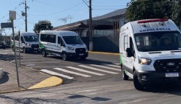 Doze veículos são entregues ao município com apoio de deputados