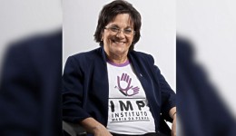 Símbolo da luta contra a violência, Maria reforça o papel da educação e da cidadania feminina