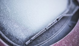 Para-brisas congelado? Veja dicas para proteger seu carro no inverno