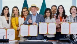 Lula sanciona lei que cria Pix Pensão Alimentícia com transferência automática