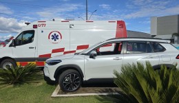 Bom Jesus do Sul recebe nova ambulância e veículo para a administração municipal