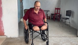 João taxista tem pernas amputadas e família pede ajuda para cadeira elétrica