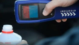 Motorista é autuado por embriaguez ao volante após se recusar a fazer bafômetro