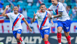 Bahia vence a Chapecoense e entra no G-6 do Brasileirão