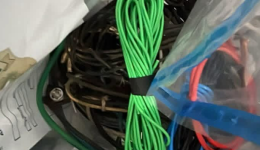 Homem é encaminhado à delegacia após apreensão de 81 kg de fios de cobre