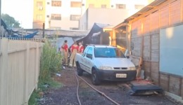 Incêndio atinge barracão de fábrica de móveis