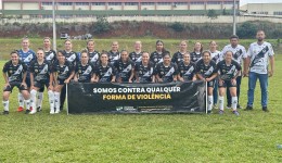 Campeonato de futebol de campo feminino inicia com seis equipes e homenagem pelo Dia da Mulher