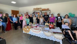 Feira do artesanato é inaugurada na praça Clevelândia