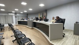 Presidente da Câmara destaca chegada de micro-ônibus e novos recursos para o município