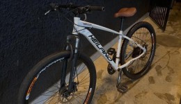 Ciclista fica levemente ferido em acidente com carro na Cidade Norte