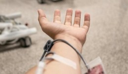 Câncer raro do sangue ainda é diagnosticado tardiamente; especialistas alertam para sinais