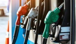 Gasolina chega a R$ 7,59 no Paraná