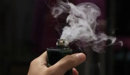 Adolescentes são encaminhados a delegacia após serem flagrados com cigarro eletrônico em colégio