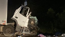Acidente entre caminhões na BR-282 deixa vítima fatal