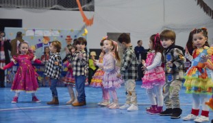 Escola Tia Jô celebra mais um Arraiá de sucesso e mantém viva a tradição de São João