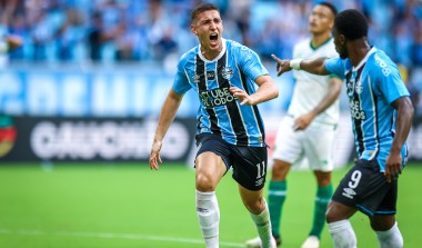 Grêmio empata com o Juventude na Arena e garante liderança do Grupo B no Gauchão
