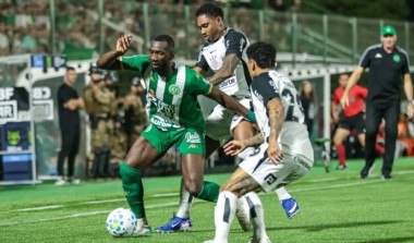 Chapecoense e Corinthians empatam sem gols na Arena Condá pelo Brasileirão