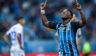 Renato resgata jogadores experientes e amplia opções no Grêmio