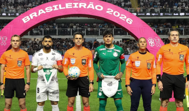 Santos e Palmeiras empatam sem gols em clássico movimentado na Vila Belmiro