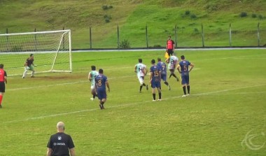 Fluminense da Barra da União vence sob chuva, mantém 100% e garante vaga nas quartas do Cerqueirense 2026