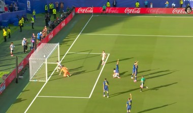 EUA vence Bósnia, encerra jejum de 24 anos e avança às oitavas da Copa