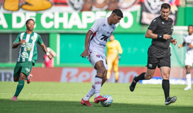 Chapecoense empata com o Vitória na Arena Condá pela Série A