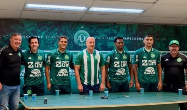 Chapecoense apresenta quatro reforços para a temporada 2026