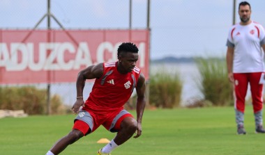 Em casa, Colorado busca classificação para a final do Gauchão