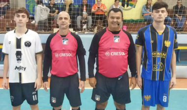 Rodada do Municipal de Futsal Sub-18 tem goleadas e jogos disputados