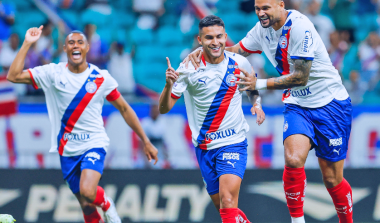Bahia vence a Chapecoense e entra no G-6 do Brasileirão