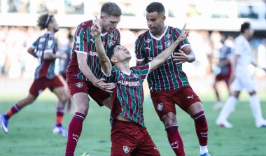 Santos é superado pelo Fluminense, por 3 a 2, na Vila Belmiro