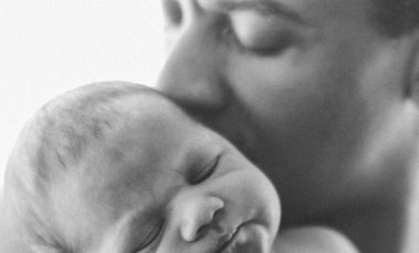 Senado aprova projeto que amplia licença-paternidade para até 20 dias