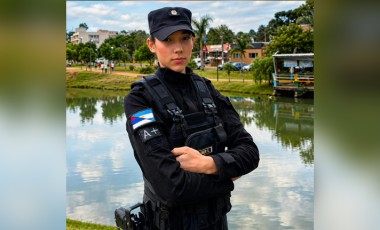 Aos 23 anos, policial assume comando da Delegacia da Mulher em Bernardo de Irigoyen