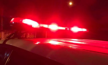 Homem é agredido com taco de sinuca durante briga em bar