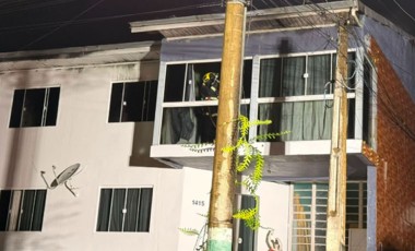 Pessoa morre durante incêndio em residência no centro