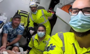 Bebê nasce dentro de ambulância durante transferência para Francisco Beltrão